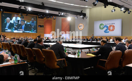 Washington, DC, Stati Uniti d'America. 10 ottobre, 2014. I ministri delle finanze e banchieri centrali del G20 tenere una riunione durante le riunioni annuali della Banca Mondiale e del Fondo monetario internazionale (FMI) a Washington DC, capitale degli Stati Uniti, 10 ottobre, 2014. Credito: Bao Dandan/Xinhua/Alamy Live News Foto Stock