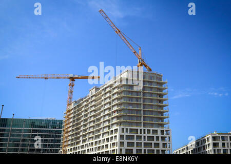 Nuove case in costruzione su un sito di costruzione Foto Stock