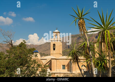 Le vecchie chiese sotto il sole mediterraneo, Orihuela Costa Blanca Foto Stock