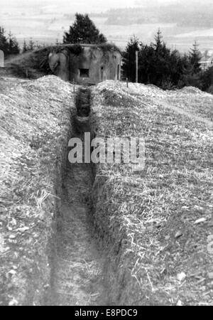 Il quadro della propaganda nazista mostra le posizioni difensive ceche e i bunker a sud di Kratzau (Chrastava) dopo l'incorporazione del Sudetenland nel Reich tedesco dopo la firma dell'accordo di Monaco nell'ottobre 1938. Fotoarchiv für Zeitgeschichtee - NESSUN SERVIZIO DI CABLAGGIO Foto Stock