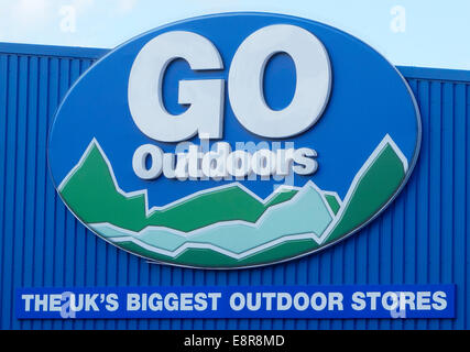 Andare all'aperto, negozio Hoo Farm Industrial Estate, Kidderminster, Worcestershire, England, Regno Unito Foto Stock