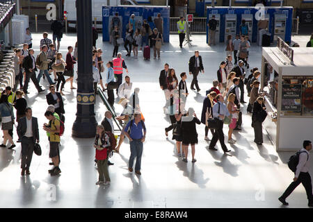 La stazione del treno concourse Foto Stock