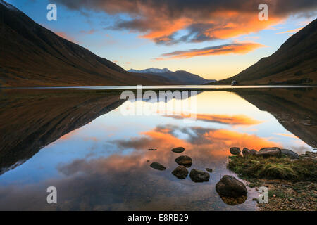Loch Etive catturati al tramonto. Foto Stock