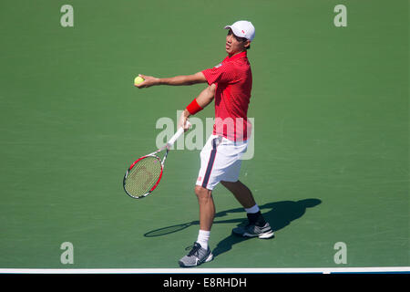 Kei Nishikori (JPN) sconfisse top-seme e mondo No. 1 Novak Djokovic (SRB) negli uomini Semi-Final per raggiungere la sua prima carriera Gra Foto Stock