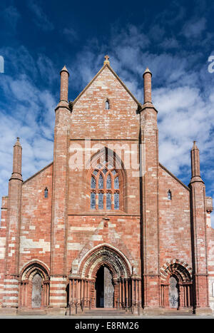 San Magnus Cathedral, famosa per il suo uso di diverse pietre colorate. Kirkwall, Orkney Islands, Scozia. Foto Stock
