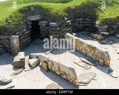 Skara Brae (Skerrabra) è un villaggio Neolitico sul Orkney continentale, un sito Patrimonio Mondiale dell'UNESCO. Isole Orcadi, Scozia. Foto Stock