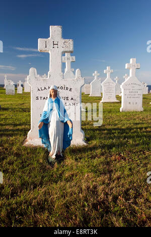 Cimitero di Eglise Notre Dame du Mont Carmel - Mont Carmel, Prince Edward Island, Canada Foto Stock