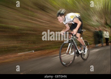 York Hill IdeHill, Kent REGNO UNITO 12 ottobre 2014. Il più antico ciclo continua in gara il mondo iniziò nel 1887 come un Hill climb Foto Stock