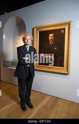 Sherlock Holmes "l'uomo che non ha mai vissuto e non potrà mai morire' Exhibition, il Museo di Londra, Inghilterra, Regno Unito. 9 Ott 2014. La nuova mostra celebrando Arthur Conan Doyle fictional del detective Sherlock Holmes "l'uomo che non ha mai vissuto e non potrà mai morire' apre presso il Museo di Londra dal 17 Ottobre 2014 - Aprile 2015. Questa importante esposizione - Londra il primo sul detective dal 1951 mostra primi film, fotografie, dipinti e oggetti originali, la mostra è in grado di ricreare l'atmosfera di Sherlock's di Londra. Credito: Alamy Live News Foto Stock