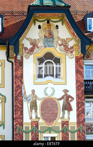 Lueftlmalerei pittura murale sulla Marienstift, Bad Tölz, Alta Baviera, Baviera, Germania Foto Stock