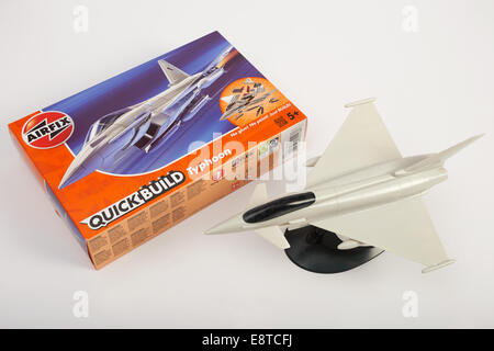 Airfix costruire rapidamente Typhoon Foto Stock