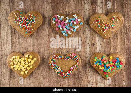 A forma di cuore i cookie per il giorno di san valentino Foto Stock