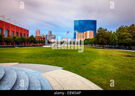 Indianapolis skyline al tramonto Foto Stock