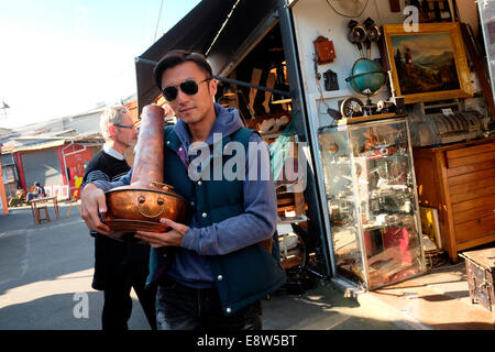 Hong Kong, Cina. Xiv oct, 2014. Nicholas Tse sul sito del suo spettacolo TV Nic Chef di Hong Kong in Cina il 13 ottobre 2014. Credito: Foto superiore Corporation/Alamy Live News Foto Stock