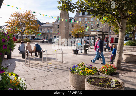 Donegal Town County Donegal Irlanda. Autunno su il diamante Foto Stock