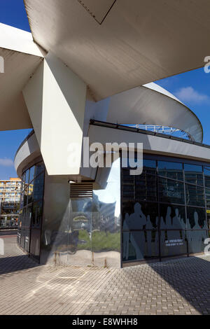 Stazione di Praga Metro Strizkov, architettura di design moderno, Prosek Repubblica Ceca Praga Foto Stock