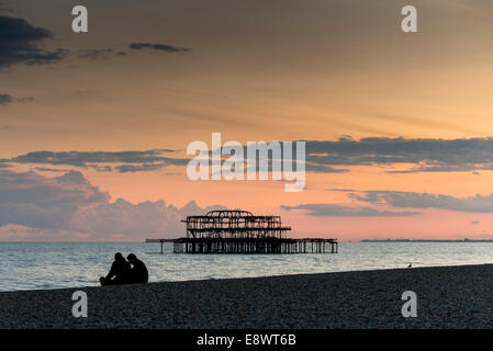 Viaggi / immagini turistiche di Brighton e Hove, Sussex, Inghilterra, fronte mare, pier, città, negozi, spiaggia, piloni, punti di riferimento, pavilion Foto Stock