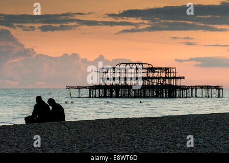 Viaggi / immagini turistiche di Brighton e Hove, Sussex, Inghilterra, fronte mare, pier, città, negozi, spiaggia, piloni, punti di riferimento, pavilion Foto Stock