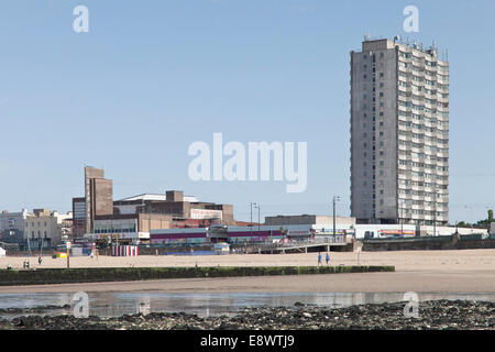 Arlington House, Margate, la facciata esterna visto dalla spiaggia, UK. Foto Stock