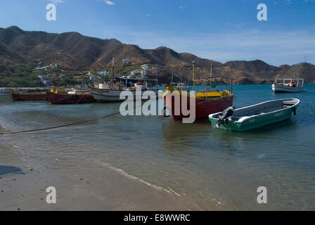 Villaggio di Pescatori di Taganga, lungo la costa caraibica, Colombia Foto Stock