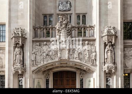 Ingresso alla Corte suprema di Londra una volta la Middlesex Guildhall e ora finale di corte di appello nel Regno Unito f Foto Stock