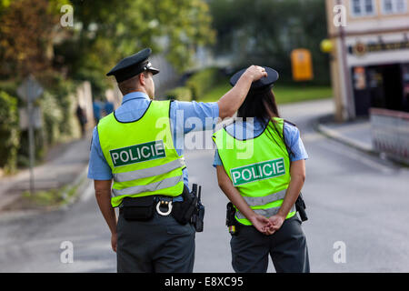 Due poliziotti della Repubblica ceca di polizia stradale , pattuglia di polizia Foto Stock