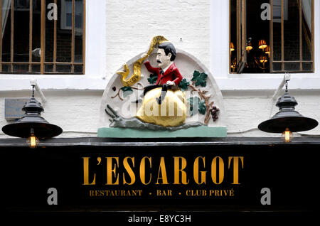 Londra, Inghilterra, Regno Unito. L'Escargot ristorante, 48 Greek Street, Soho. Londra più antico del ristorante francese Foto Stock