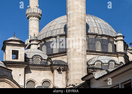 La cupola della moschea Eyup ad Istanbul in Turchia. Foto Stock