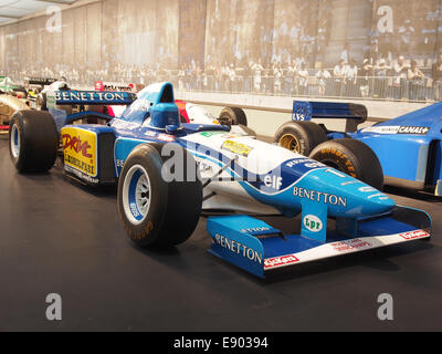 Viene visualizzata la Renault BI95 Benetton 1995, una vettura di Formula 1. Questa vettura faceva parte della scuderia Renault durante la stagione 1995 di F1 ed è nota per le sue prestazioni nel Motorsport. Foto Stock