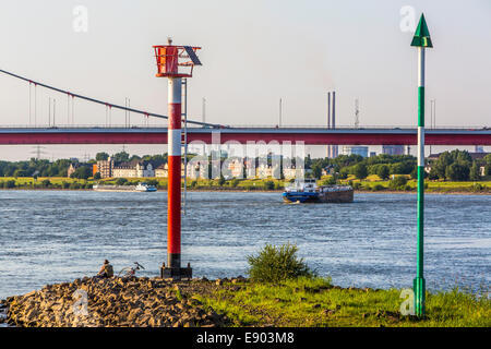 In Europa il più grande porto interno, Duisburg Ruhrort, il fiume Reno, Foto Stock