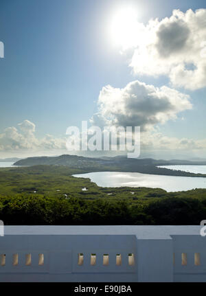 Vista in direzione di El Yunque dal faro Foto Stock