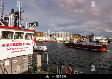 Arranmore Island Ferry ritorna al porto Burtonport nella Contea di Donegal Irlanda Foto Stock