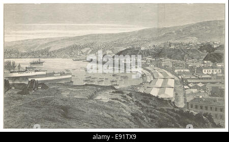 Questa illustrazione del 1879 raffigura Valparaiso, una città portuale del Cile conosciuta per il suo vivace lungomare e il suo significato storico. Il disegno mette in evidenza il paesaggio costiero e l'architettura urbana dell'epoca. Foto Stock