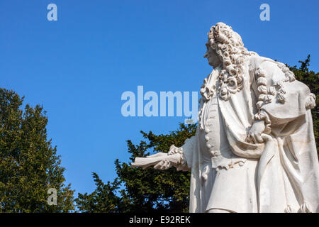 Statua di Sir Hans Sloane, Chelsea Physic Garden, Londra Foto Stock