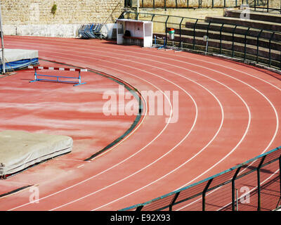 Angolo di alta vista del vuoto racing via. Foto Stock