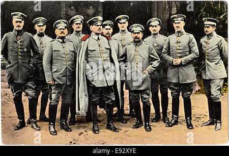 Generale tedesco Alexander von Kluck (centro) e il suo staff, WWI, Ritratto, cartolina, circa 1914 Foto Stock