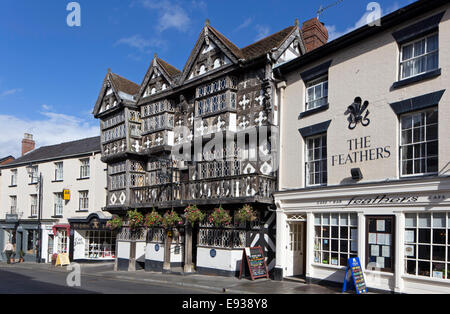 Il Feathers Hotel in Bull Ring, Ludlow, Shropshire, Inghilterra, Regno Unito Foto Stock