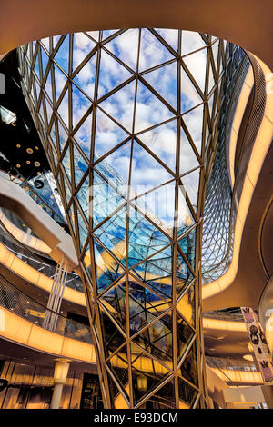 MyZeil è un centro commerciale per lo shopping nel centro di Francoforte in Germania. Progettato dall'architetto romano Massimiliano Fuksas. Foto Stock