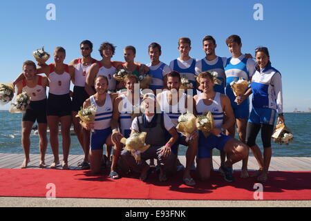 Salonicco, Grecia. Xviii oct, 2014. World Rowing Coastal Championships Finals . Giorno due del 2014 mondo costiero campionati di canottaggio in primo piano le sessioni finali, nel nord del porto greco città di Salonicco. Credito: Orhan Tsolak/Alamy Live News Foto Stock