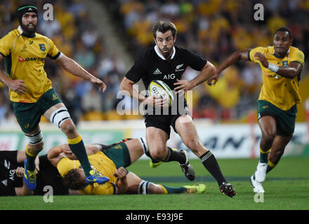 Lo Stadio Suncorp, Brisbane, Australia. Xviii oct, 2014. Conrad Smith. Bledisloe Cup. Australian Wallaby contro la Nuova Zelanda All Blacks. Il campionato di rugby test match. Lo Stadio Suncorp, Brisbane, Australia. Credito: Azione Sport Plus/Alamy Live News Foto Stock