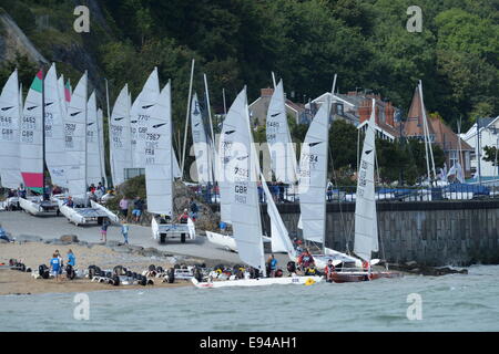 Barca a vela Catamarani dart 18 europei 2014 Mumbles Swansea foto da Phil holden Foto Stock