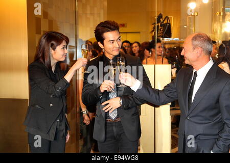 Seung-heon Song assiste ad una attività di promozione a Hong Kong in Cina il 17 ottobre, 2014. Foto Stock