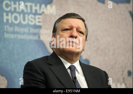 Londra, Regno Unito. Xx oct, 2014. Il presidente della Commissione europea José Manuel Barroso offre la sua lezione "Dieci anni alla guida della Commissione europea: alcune riflessioni sull'Europa" presso Chatham House, lunedì 20 ottobre, 2014. Credito: Heloise/Alamy Live News Foto Stock