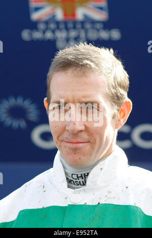 18.10.2014 - Ascot; Jockey Jim Crowley in verticale. Credito: Lajos-Eric Balogh/turfstock.com Foto Stock