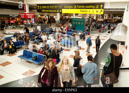 L' Aeroporto di Gatwick Regno Unito North terminal interno, Foto Stock