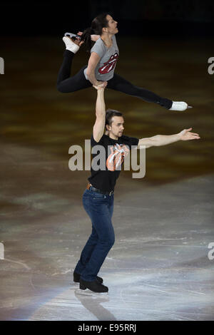 Ksenia Stolbova e Fedor Klimov (RUS) esecuzione nel pattinaggio di figura mostra di Gala presso i Giochi Olimpici Invernali, Sochi 2014 Foto Stock