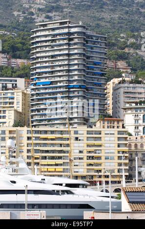 Monte Carlo, Monaco. 20 ottobre, 2014. Il Grattacielo Schuylkill, dove Wojciech Janowski (coinvolti nell'Helene Pastore omicidio caso) vissuto./picture alliance Credit: dpa picture alliance/Alamy Live News Foto Stock