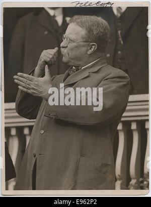 [Presidente Theodore Roosevelt offrendo un discorso] Foto Stock