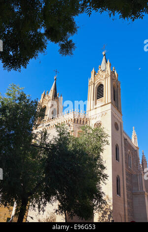 San Jeronimo Royal chiesa nelle vicinanze del Museo di Prado - Madrid Foto Stock