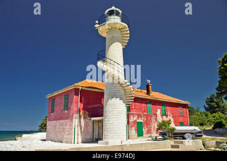 Faro colorato Puntamika in Zadar Foto Stock